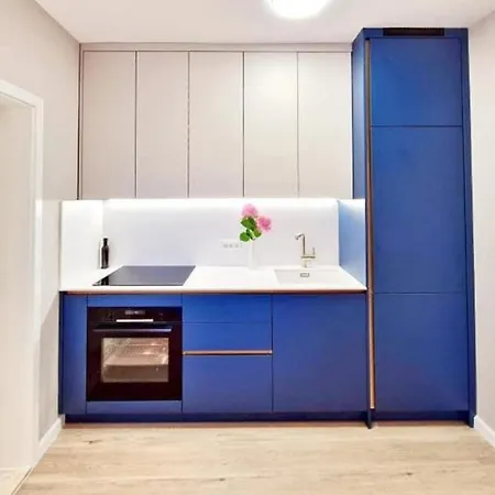 Apartman Lea - By Guide *