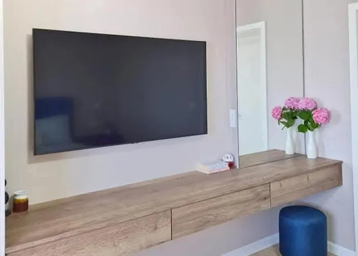 아파트 Lea - By Guide *