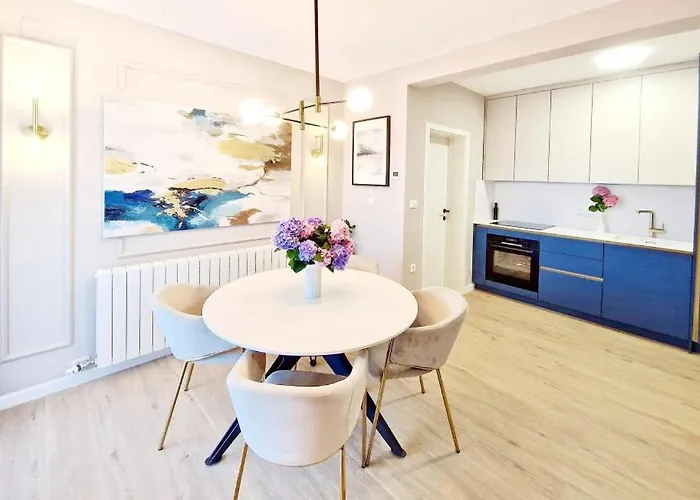 아파트 Lea - By Guide *