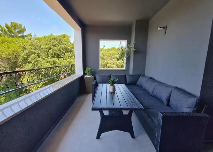 Διαμέρισμα Lea - By Guide Ρόβινι